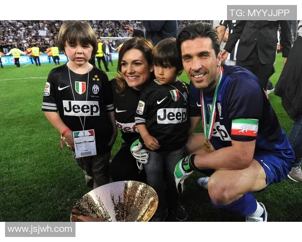 吉安路易吉·布冯传奇人生回顾：从少年天才到世界顶级门将的奋斗之路